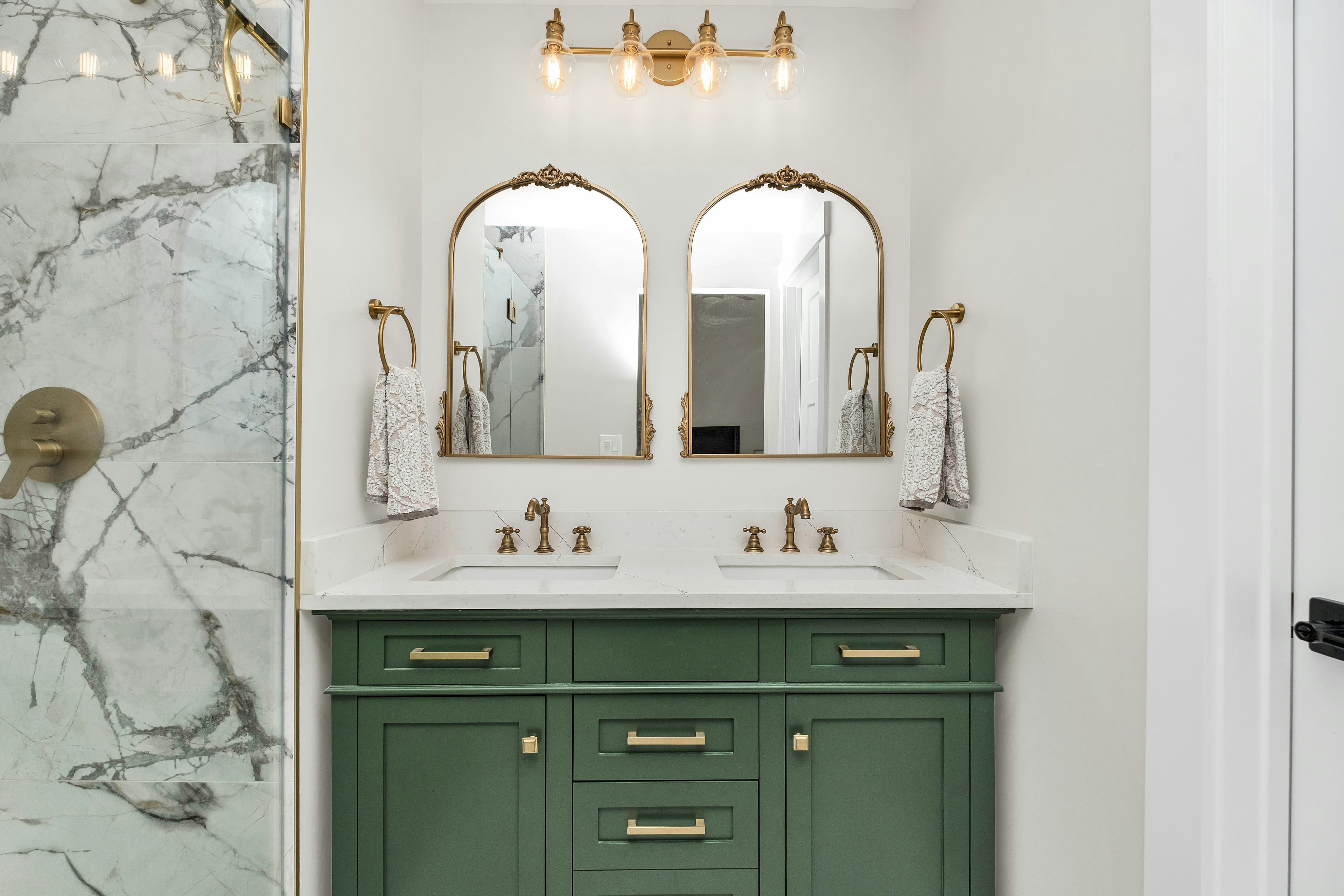 LuxBath Remodeling: From Price-Shopper Leads to $143K/Month with Video-First Meta Ads